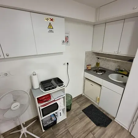 The Cave * Λιουμπλιάνα